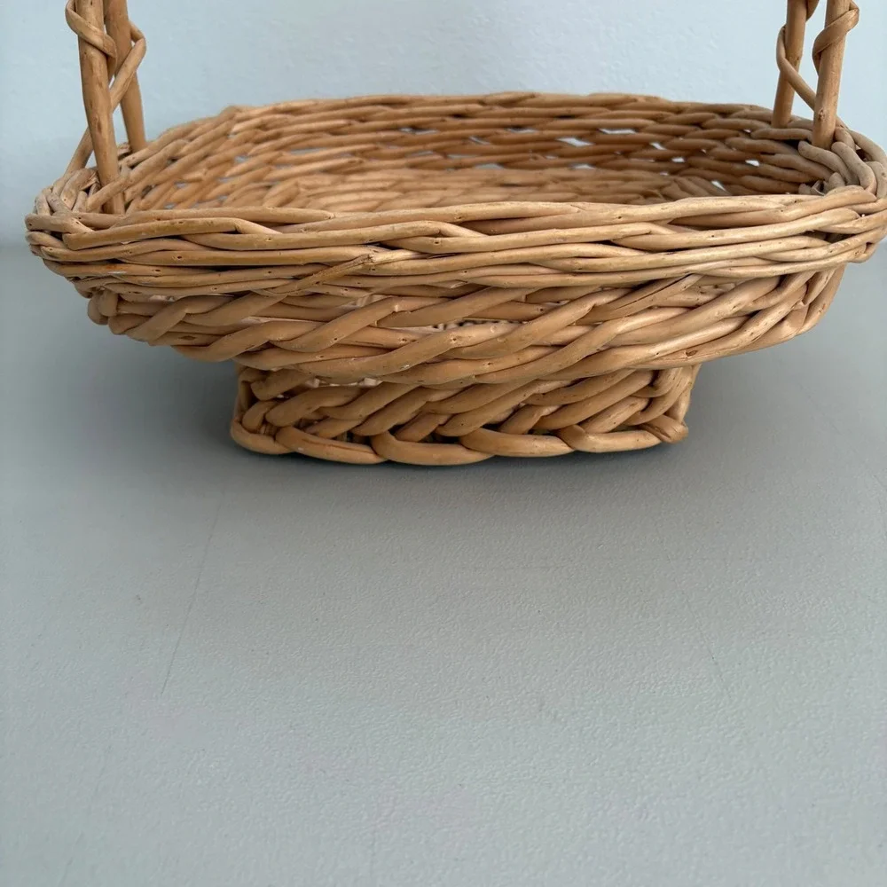 VTG LARGE Woven Wicker Basket with Braided Handle Square Base Natural Brown Gift